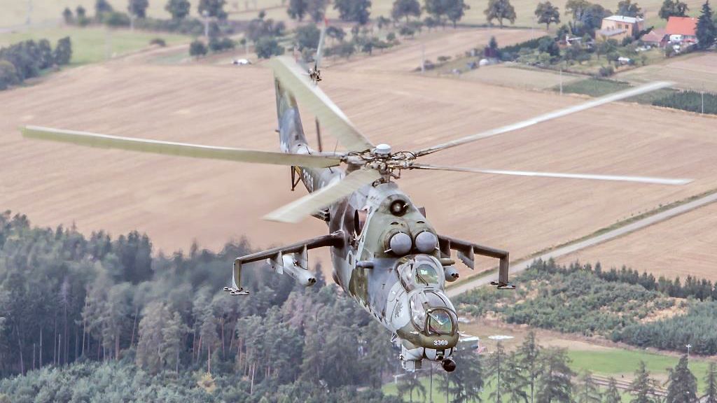 Ukrajinci zveřejnili fotku bitevních vrtulníků dodaných z ČR